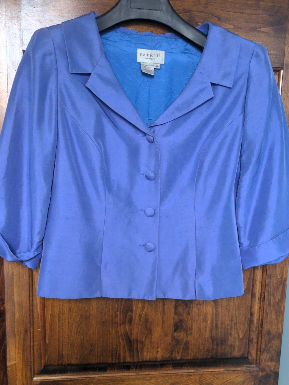 Papell  silk blouse, petite, size 8 , Lavender Blue dressy, fitted - Picture 11 of 11